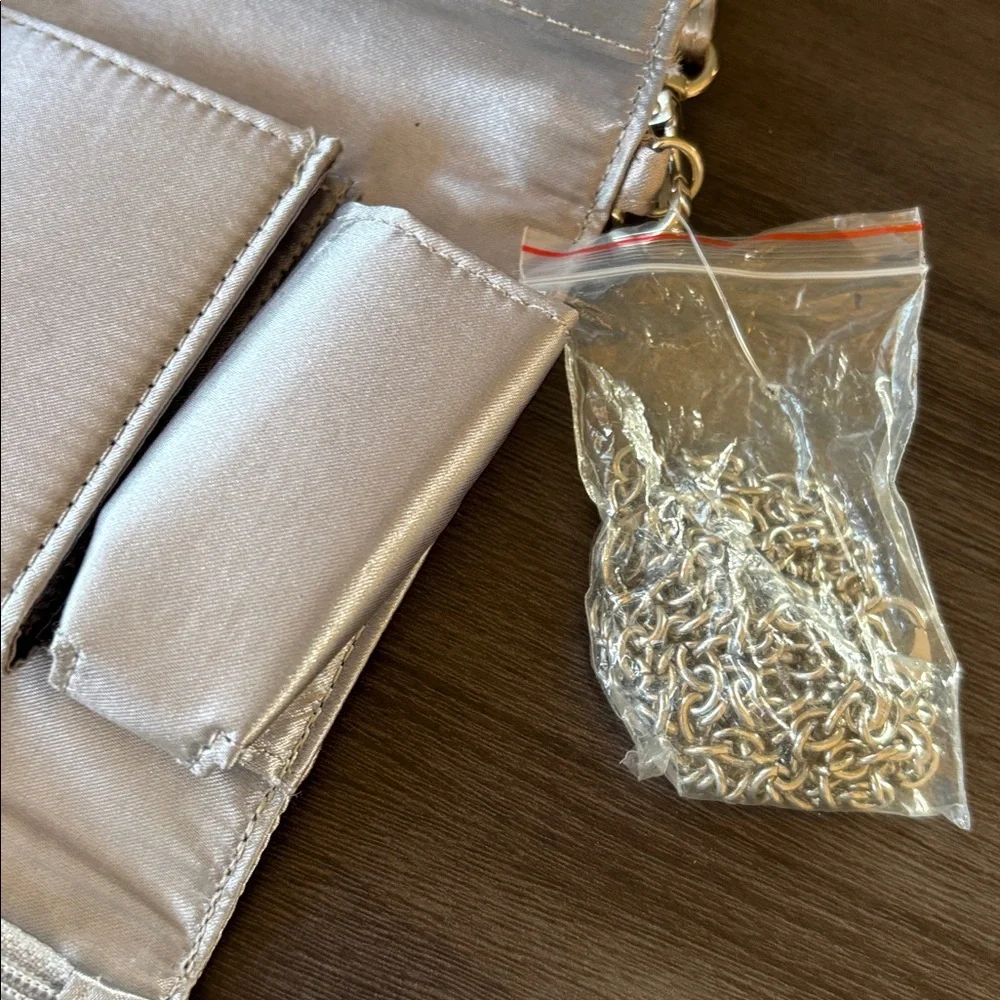 RSVP Silver Wristlet Evening Purse with Removable Silver Chain Strap NWT